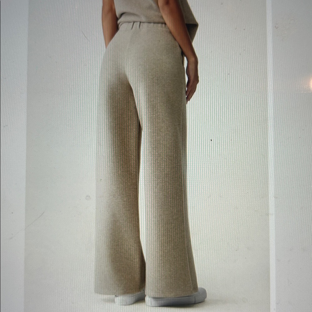OGL high waisted straight leg pull on pant size medium in heathered beige - Picture 5 of 6
